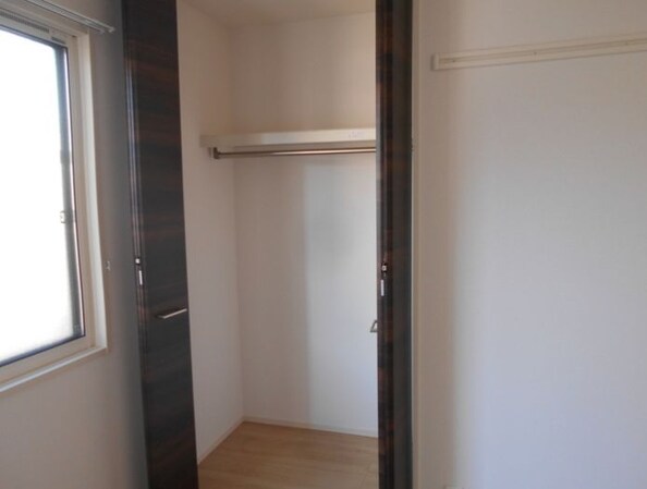 ファヴォーレAの物件内観写真